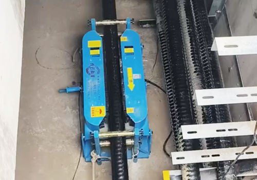 加强900电缆输送机重缆敷设施工